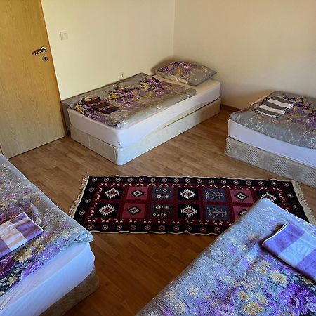 Kod Kapetana Tea Bed & Breakfast Gornji Lukomir ภายนอก รูปภาพ