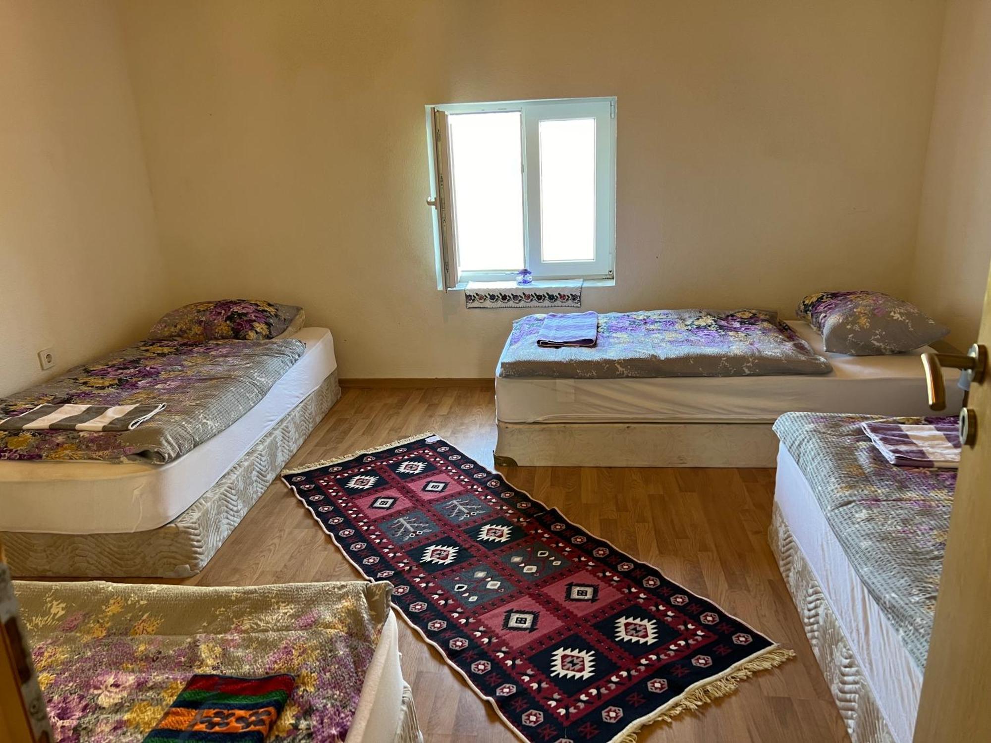 Kod Kapetana Tea Bed & Breakfast Gornji Lukomir ภายนอก รูปภาพ