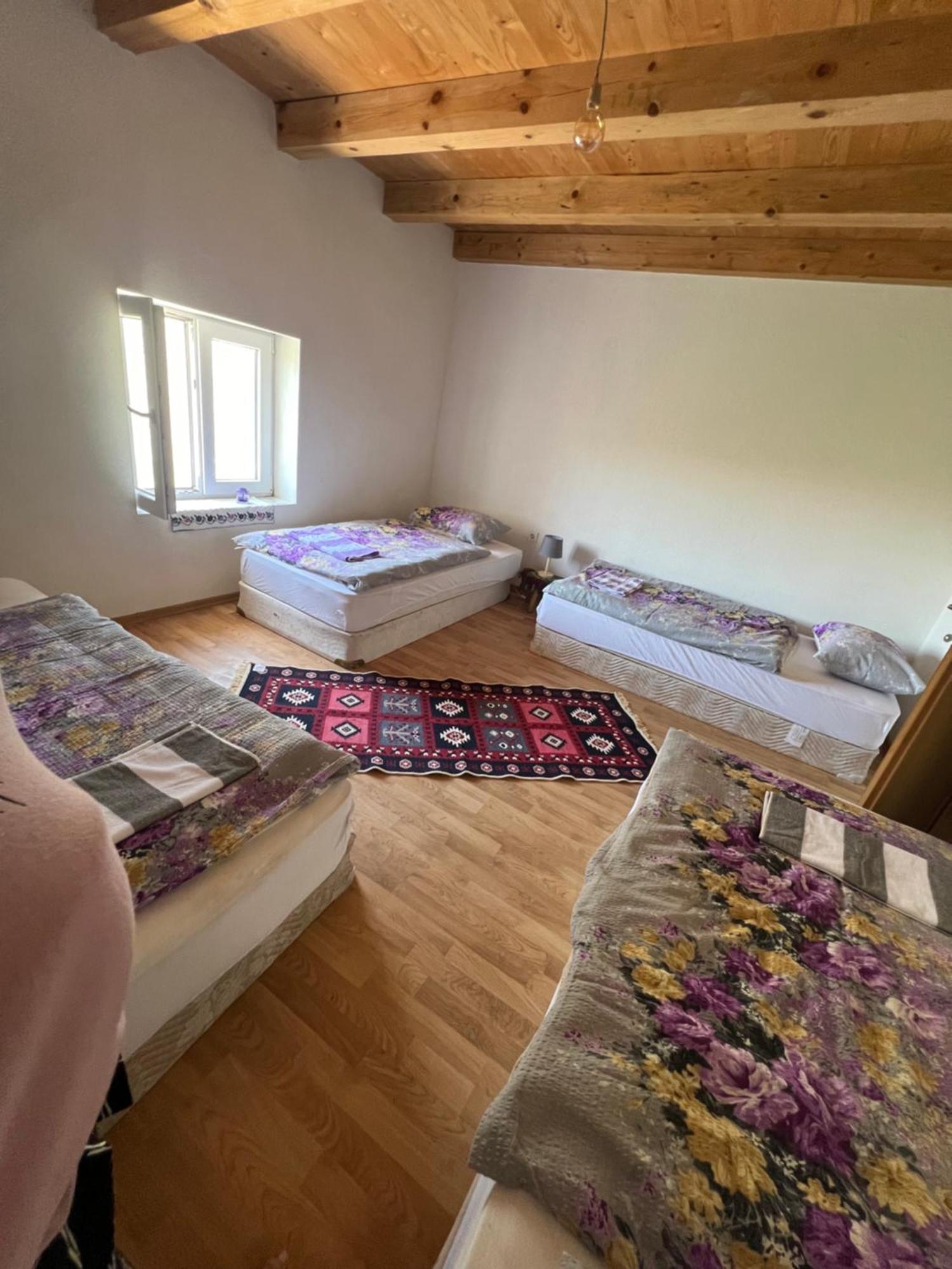 Kod Kapetana Tea Bed & Breakfast Gornji Lukomir ภายนอก รูปภาพ