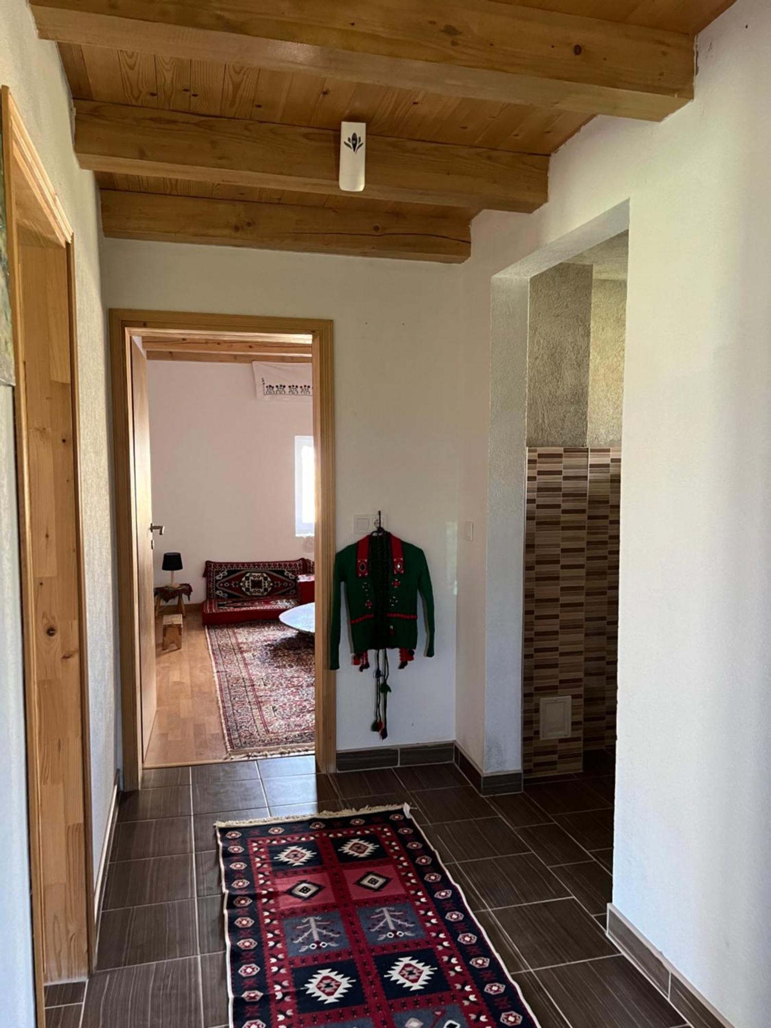 Kod Kapetana Tea Bed & Breakfast Gornji Lukomir ภายนอก รูปภาพ