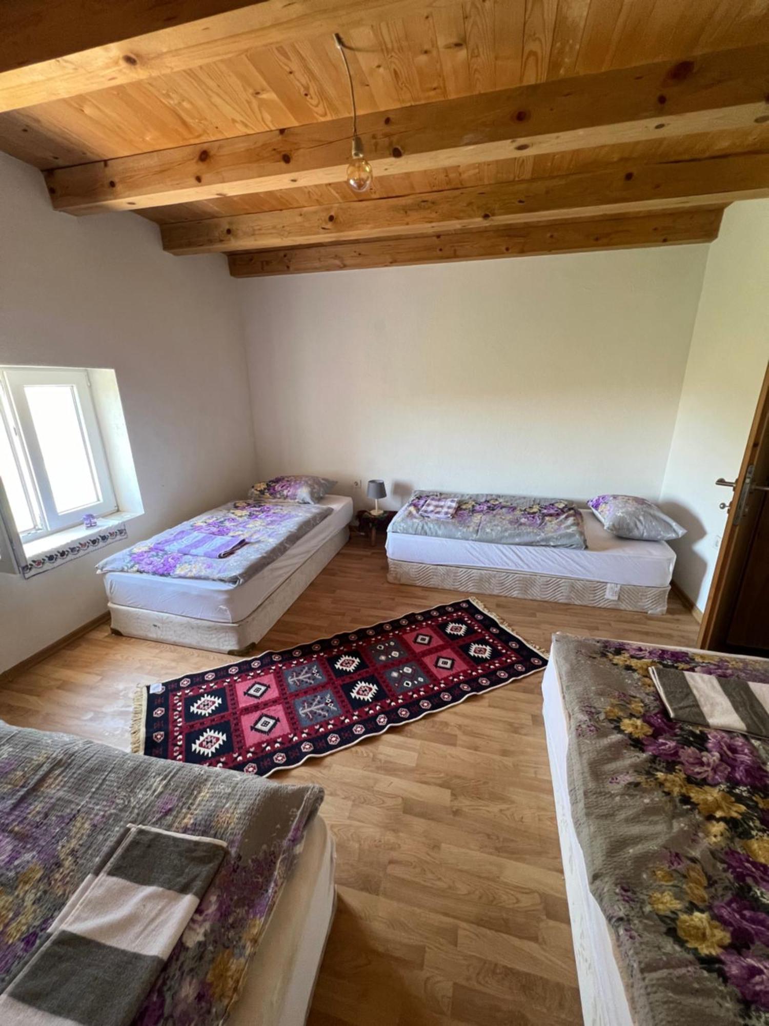 Kod Kapetana Tea Bed & Breakfast Gornji Lukomir ภายนอก รูปภาพ